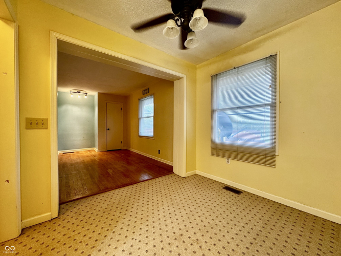 Listing Image 17