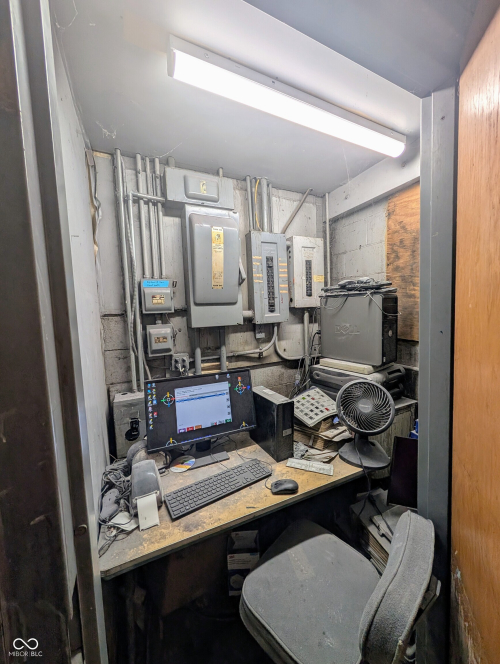 Listing Image 45