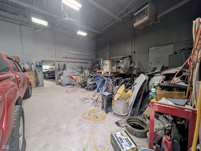 Listing Image 48