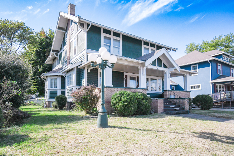 Listing Image 3