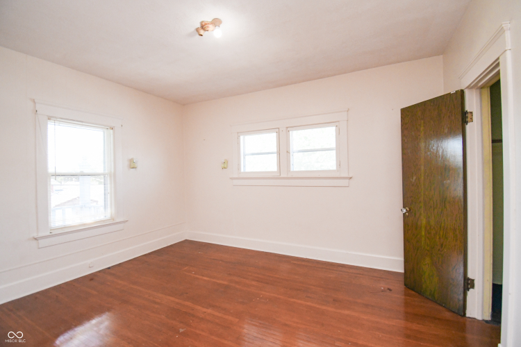 Listing Image 26