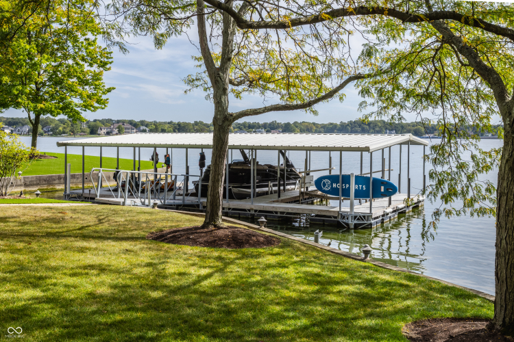 Listing Image 93