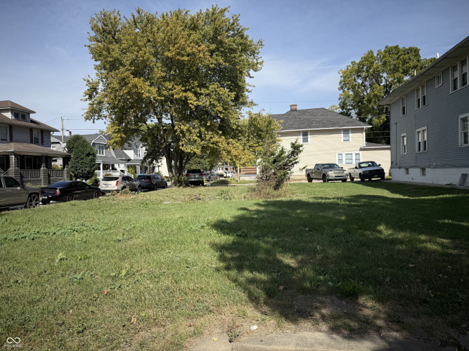 Listing Image 3