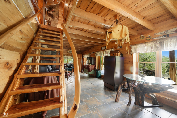 Listing Image 43