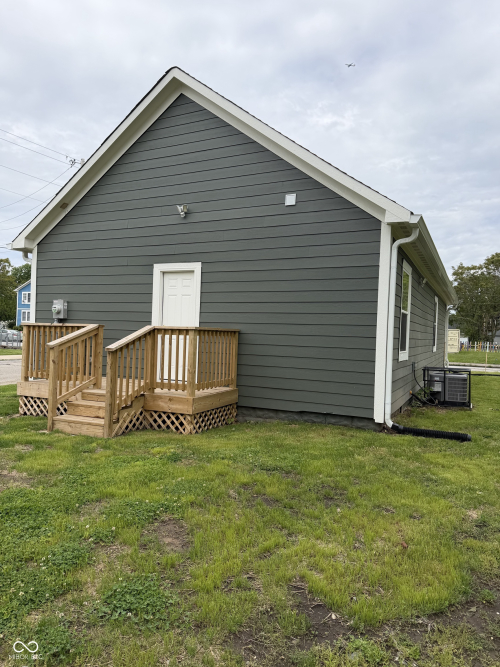 Listing Image 7