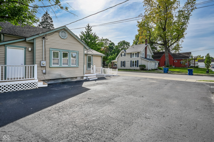 Listing Image 22