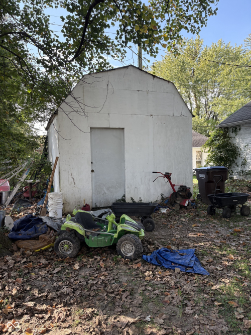 Listing Image 6