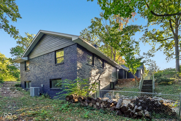 Listing Image 47