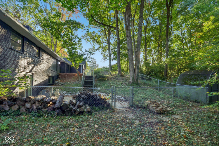 Listing Image 48