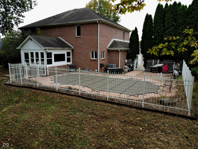 Listing Image 12
