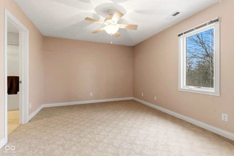 Listing Image 59