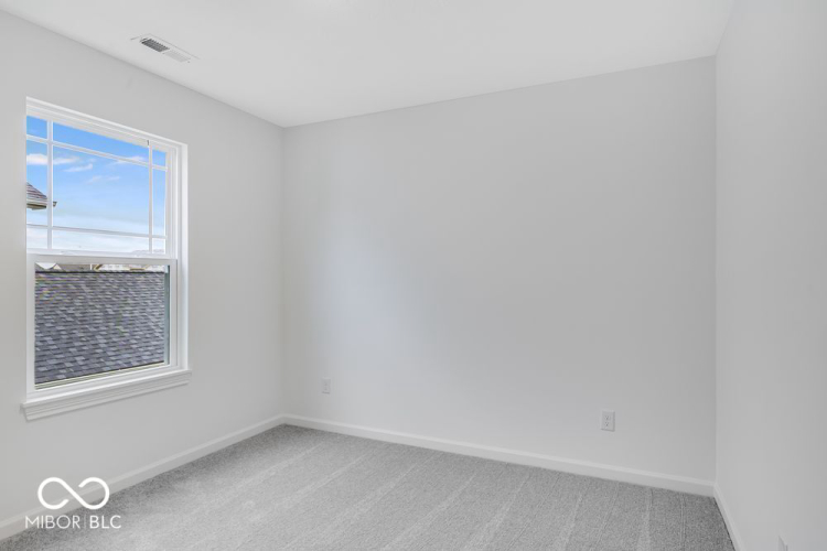 Listing Image 24