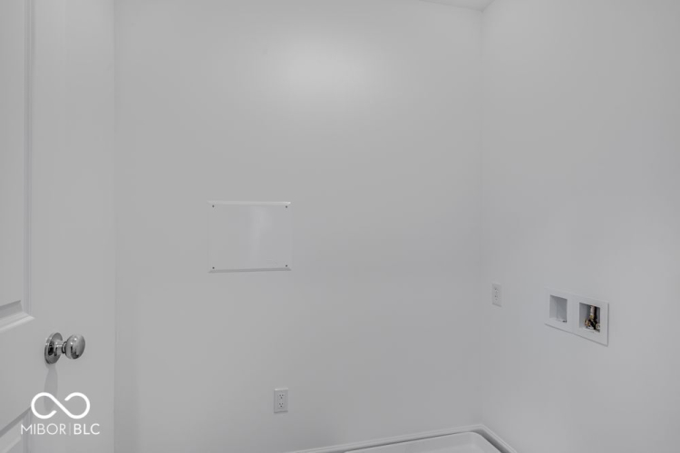 Listing Image 28