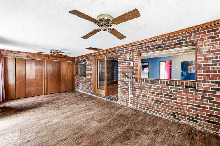 Listing Image 26