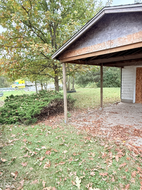 Listing Image 4
