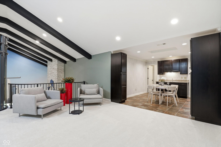 Listing Image 110