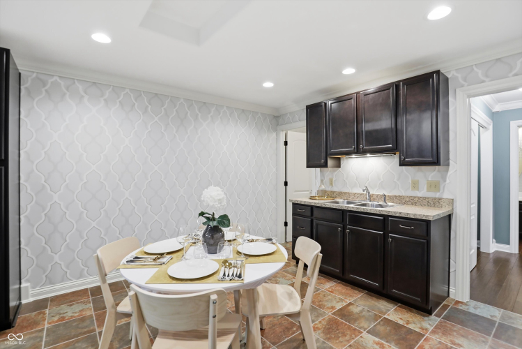 Listing Image 119