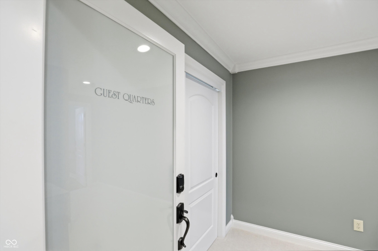 Listing Image 122