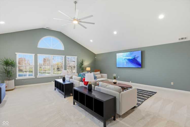 Listing Image 129
