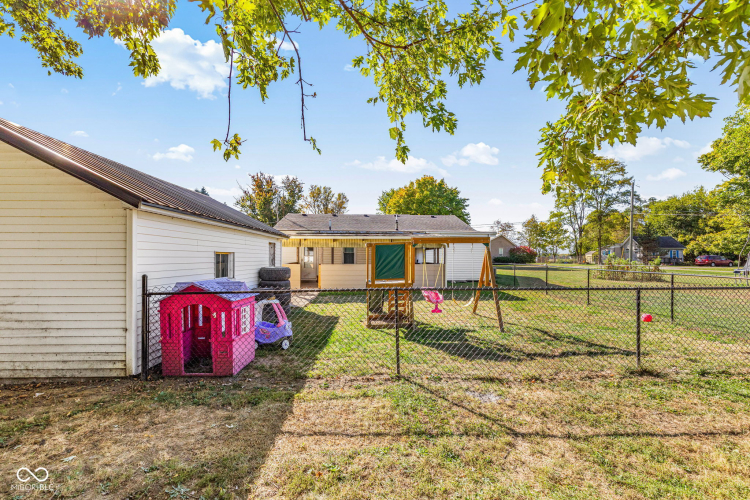 Listing Image 41