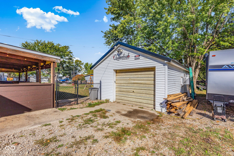 Listing Image 45
