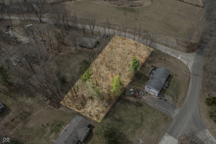 Listing Image 4