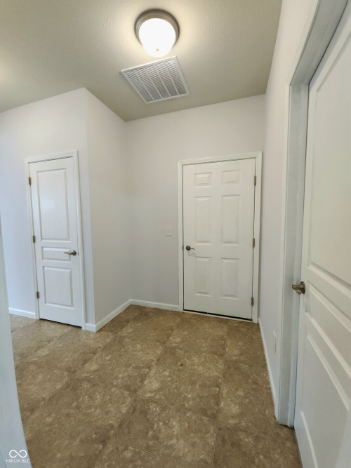 Listing Image 40