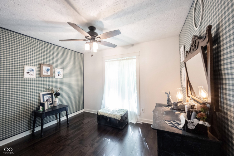 Listing Image 55