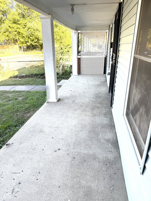 Listing Image 7