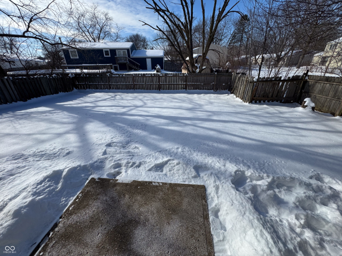 Listing Image 12