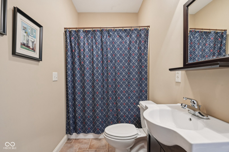 Listing Image 55