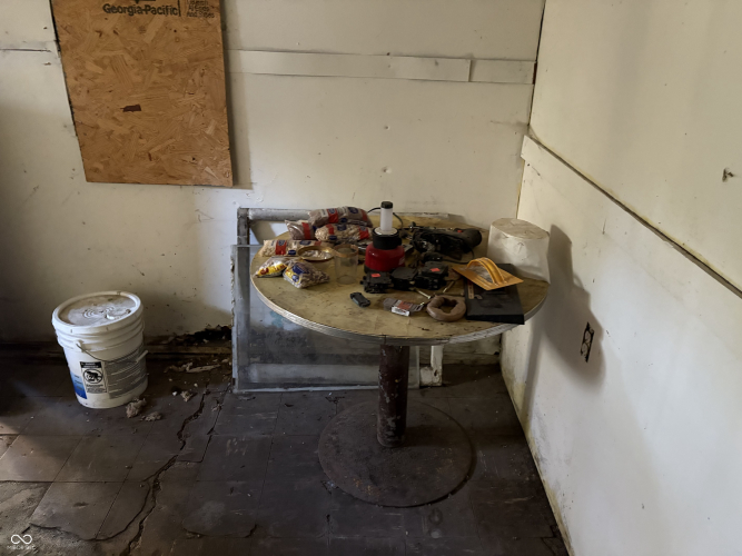 Listing Image 6