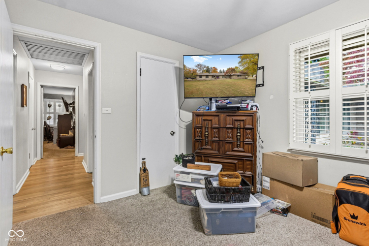 Listing Image 43