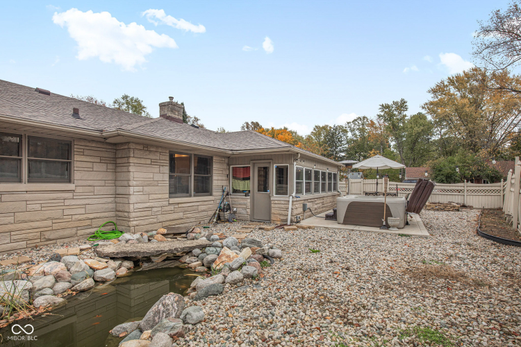 Listing Image 52