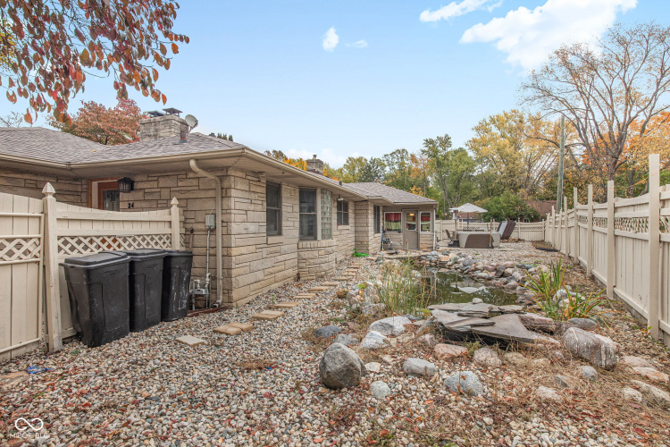 Listing Image 53