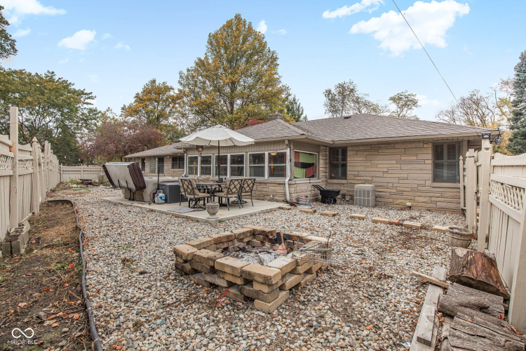Listing Image 56