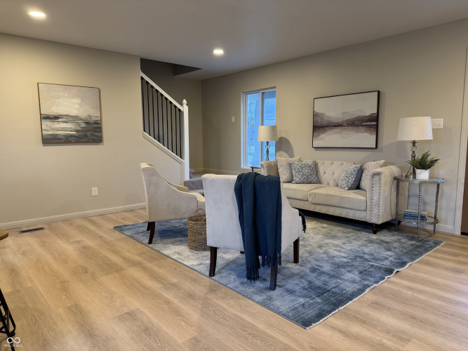 Listing Image 51