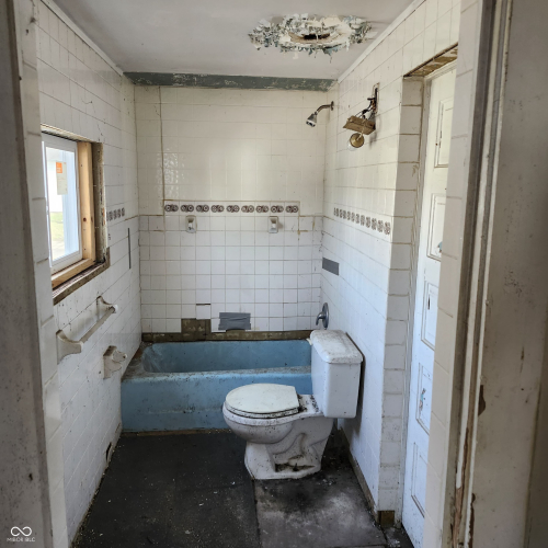 Listing Image 20