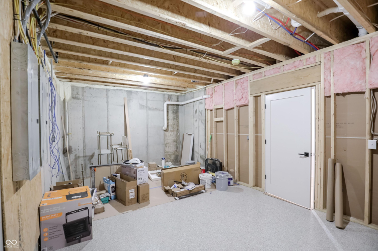 Listing Image 54