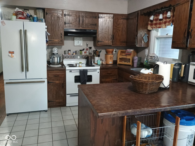 Listing Image 8