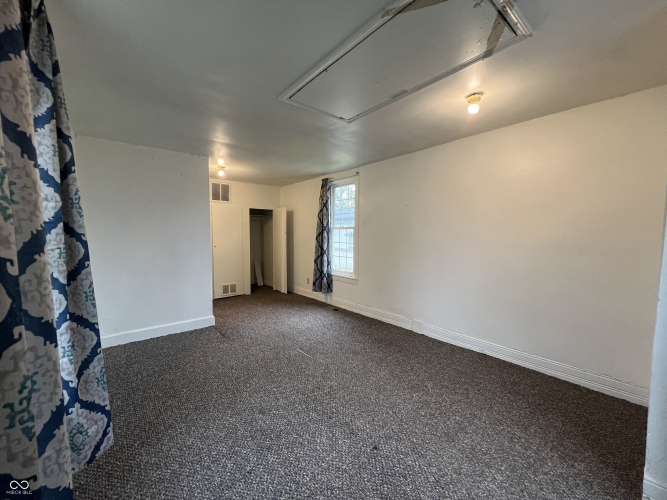 Listing Image 30