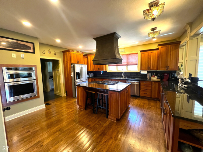 Listing Image 18