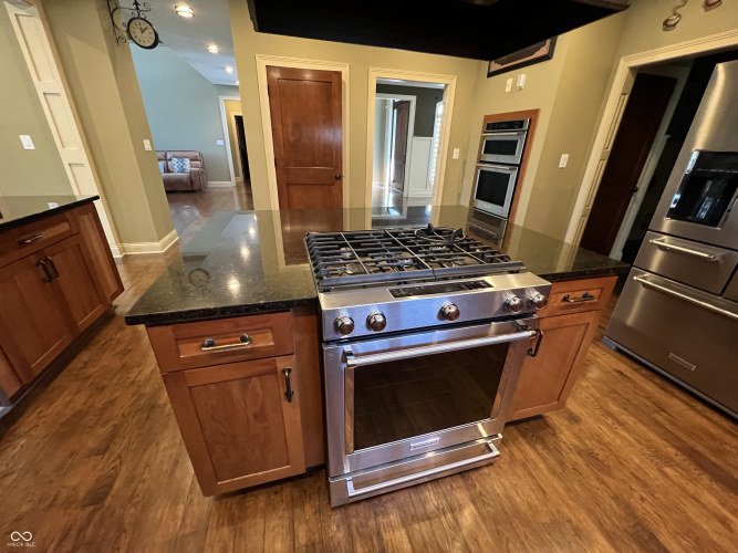 Listing Image 21