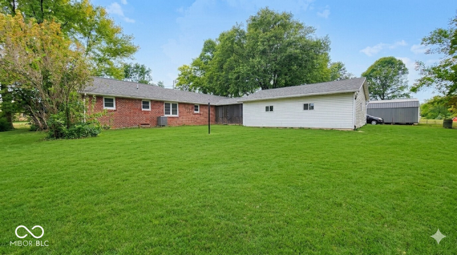 Listing Image 16