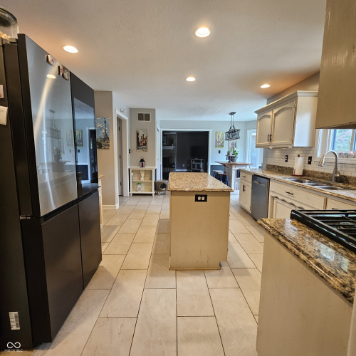 Listing Image 23