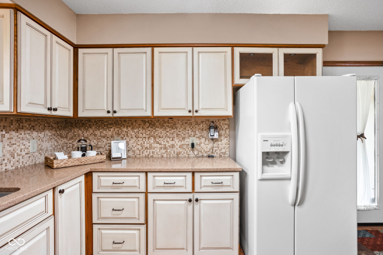 Listing Image 14