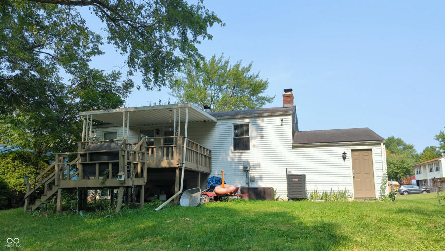 Listing Image 4