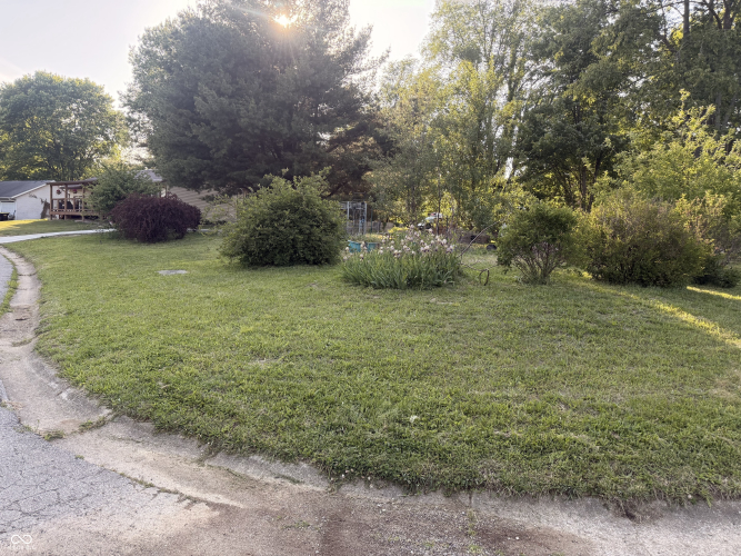 Listing Image 12
