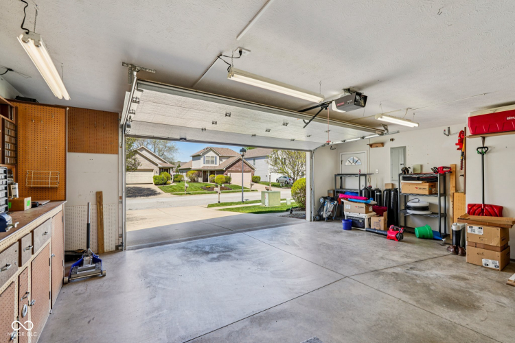 Listing Image 54