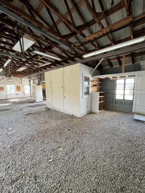 Listing Image 111